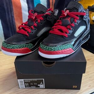 Jordan Kids' Black, Red, and Green sizzle low Sneakers